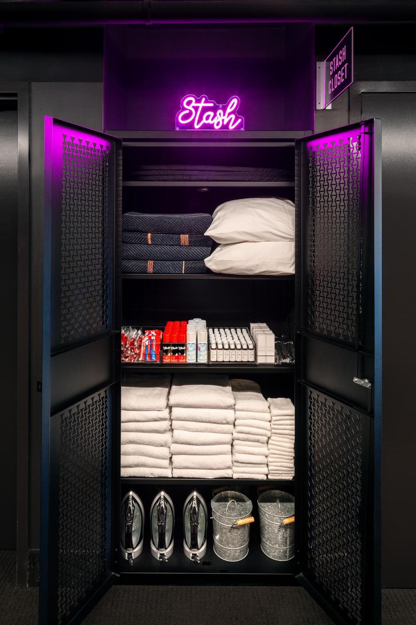 Moxy Springfield Downtown 호텔 외부 사진