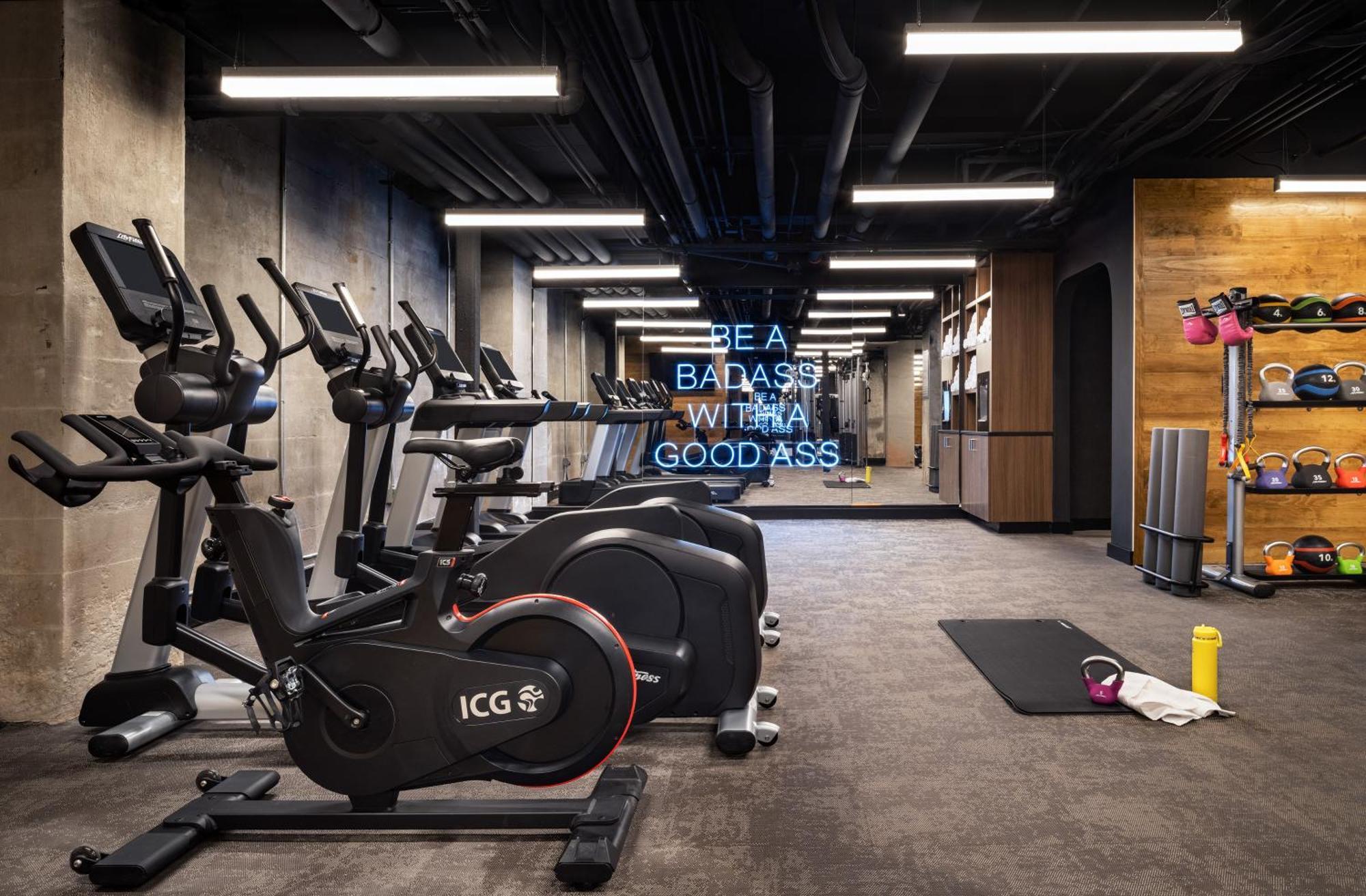 Moxy Springfield Downtown 호텔 외부 사진