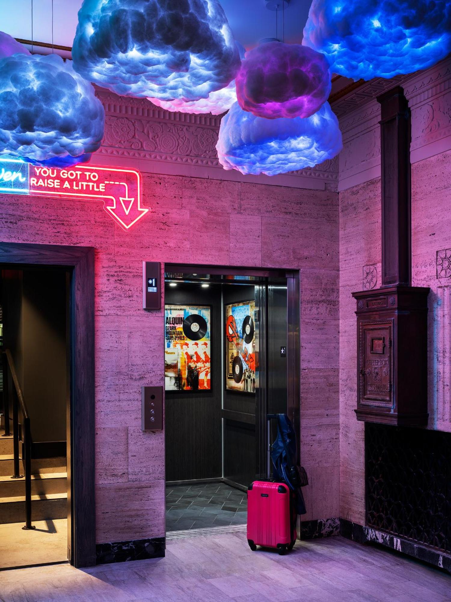 Moxy Springfield Downtown 호텔 외부 사진
